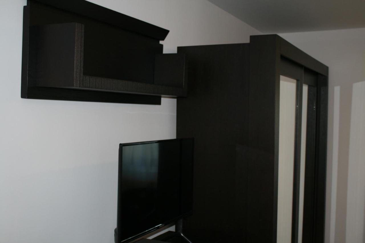 Penthouse Daniela - 3 Rooms In A Spacious Central Apartment Targu Mures Luaran gambar